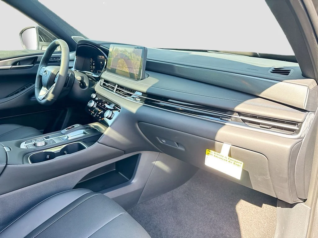 New 2027 GRAPHITE SHADOW INFINITI Luxe AWD image 30