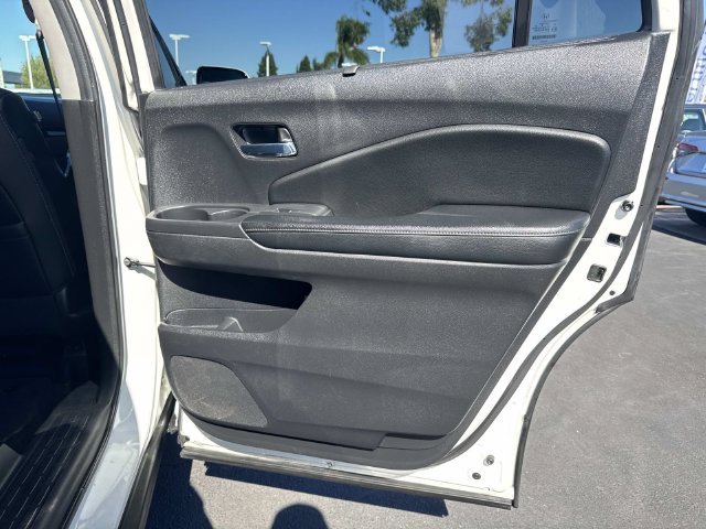 Certified Used 2018 White Honda Touring image 33