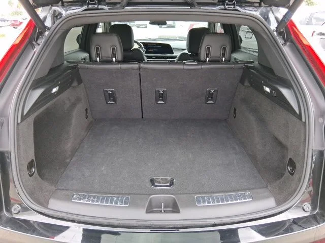 Used 2025 Black Cadillac Premium Luxury image 6