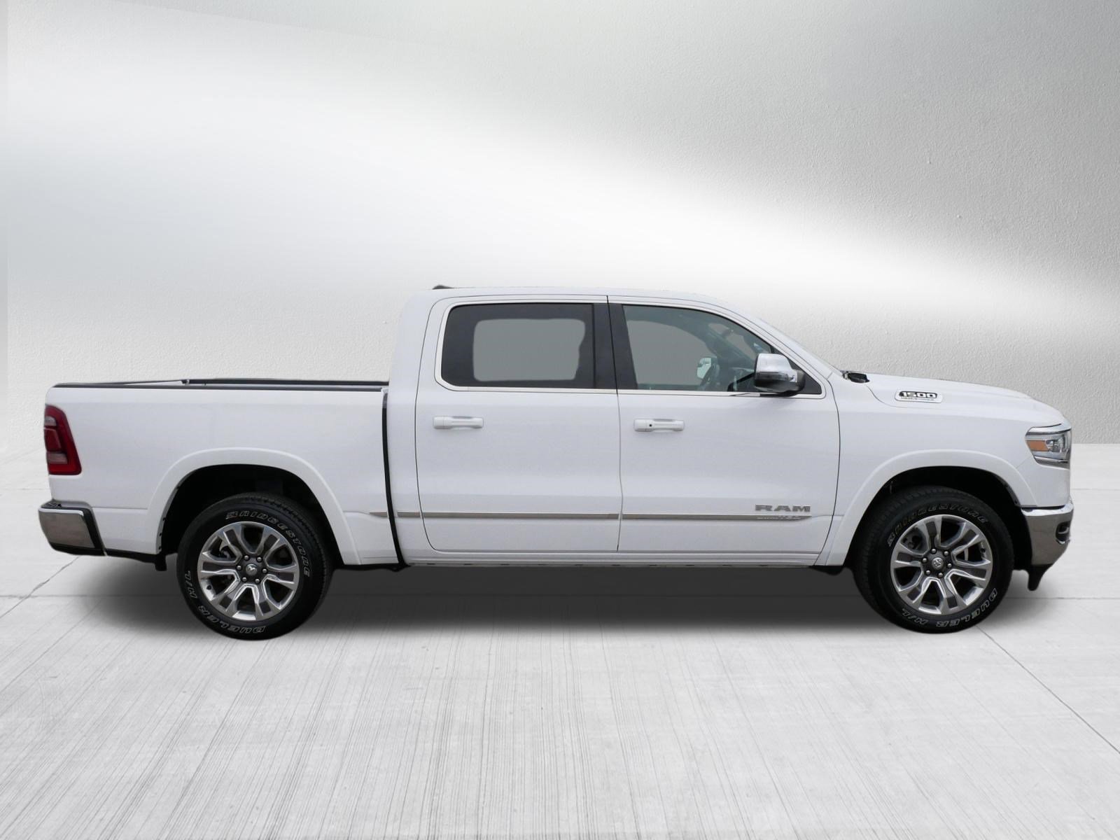 2024 RAM Ram 1500 Pickup Limited - Photo 8