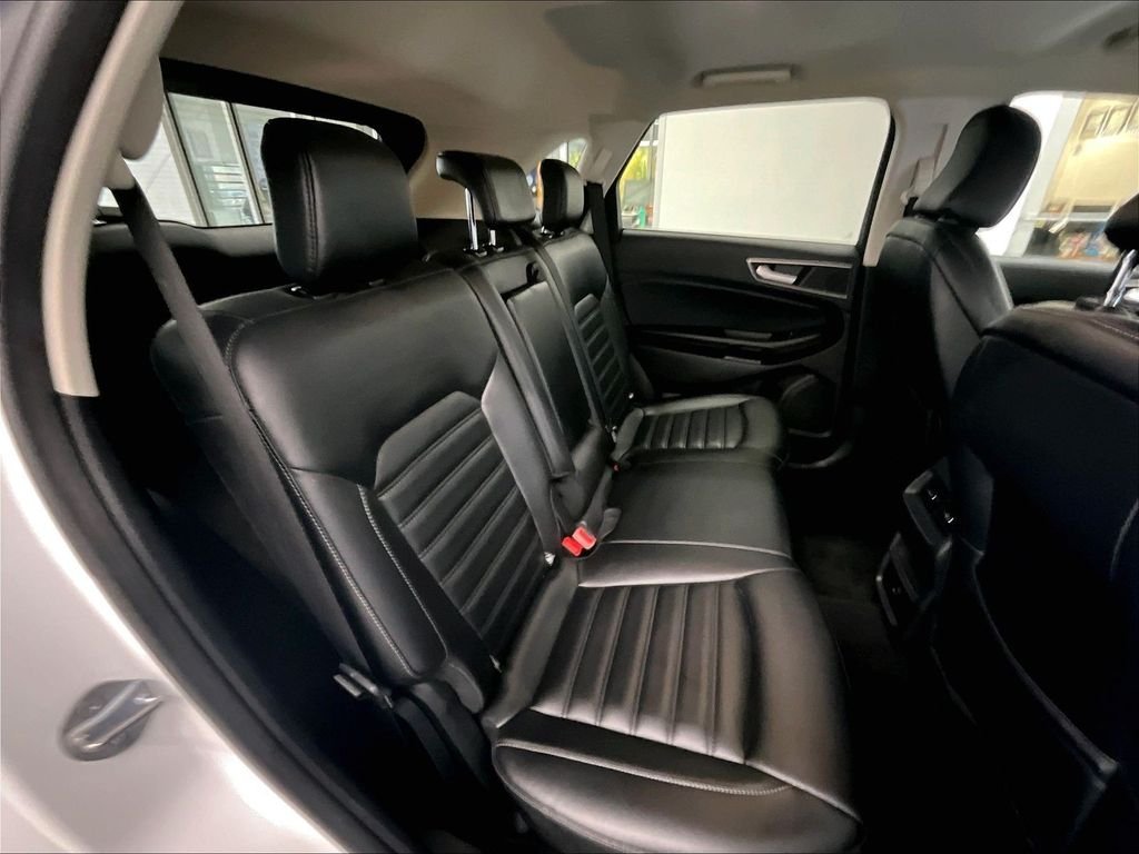 Used 2023 Oxford White Ford SEL image 16
