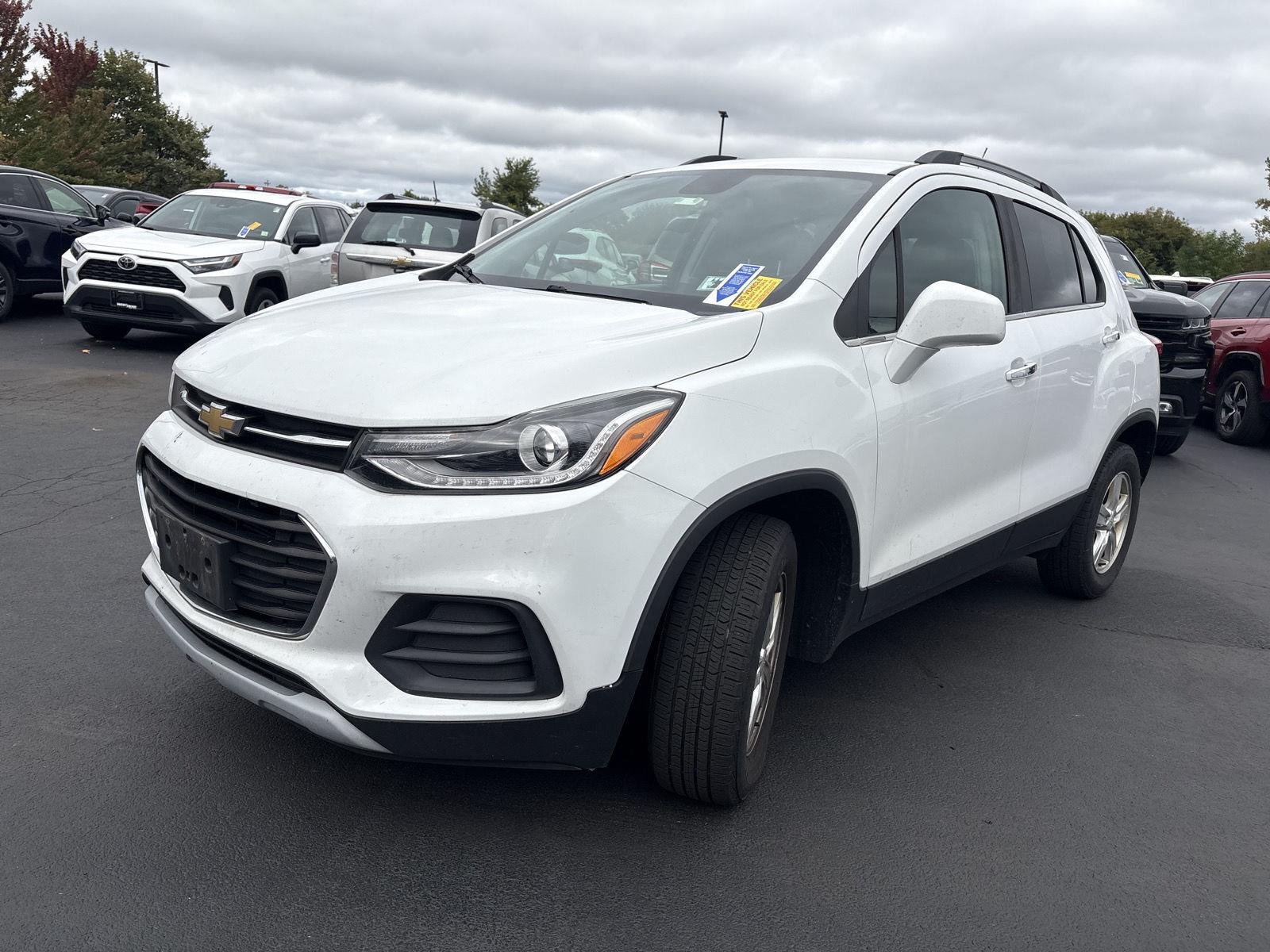 Used 2019 Summit White Chevrolet LT image 6