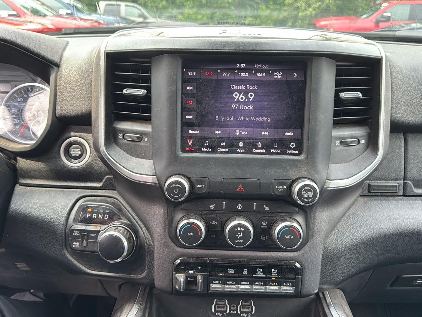 Used 2019 Diamond Black Crystal Pearlcoat Ram Big Horn image 4