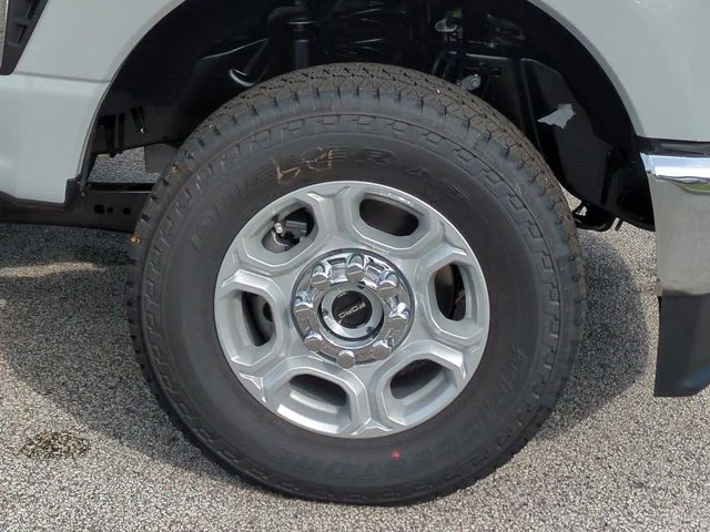 New 2026 Avalanche Ford F-250® XLT image 11