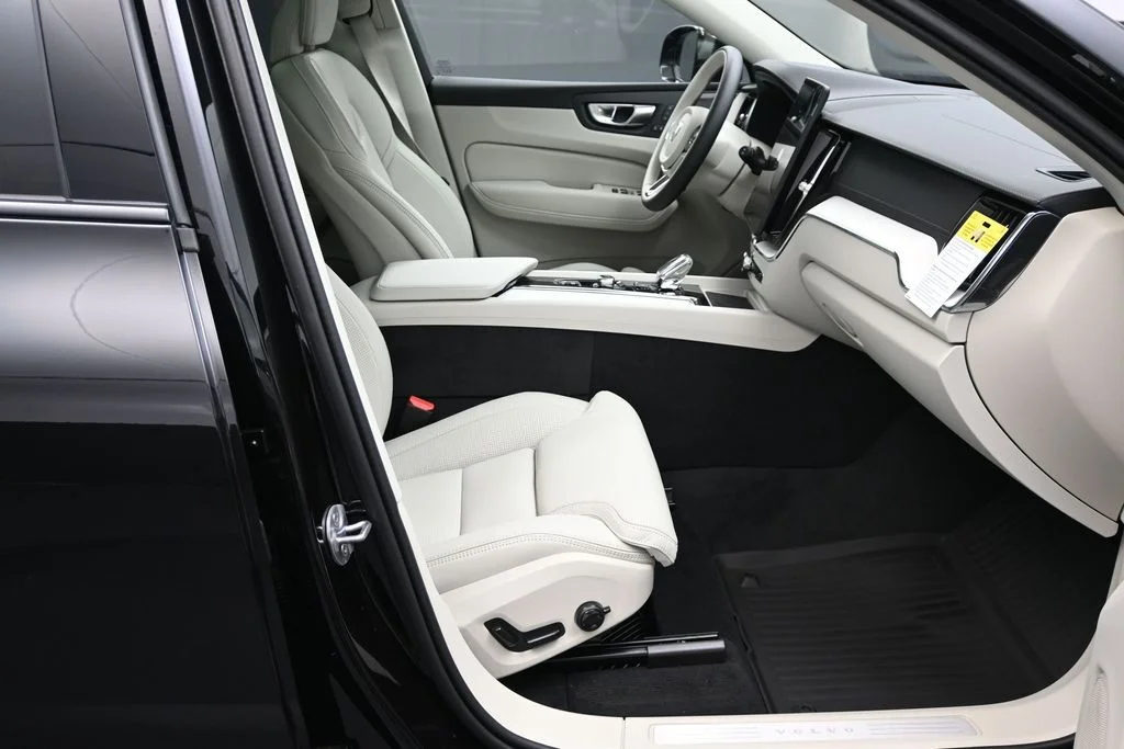 New 2026 Onyx Black Volvo T8 Ultra image 19