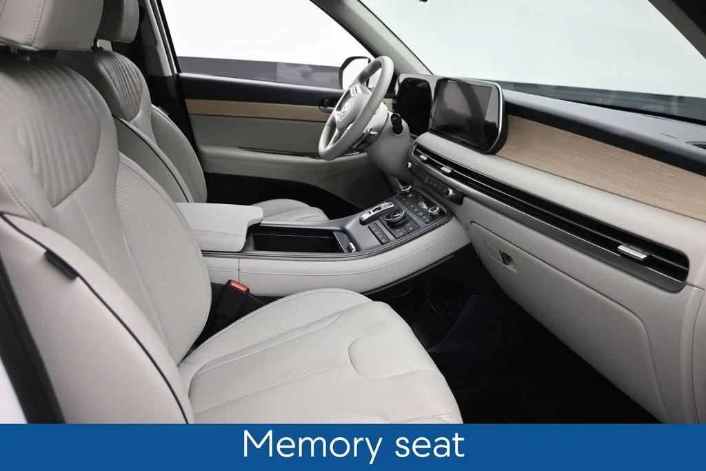 Used 2024 White Hyundai Limited image 10