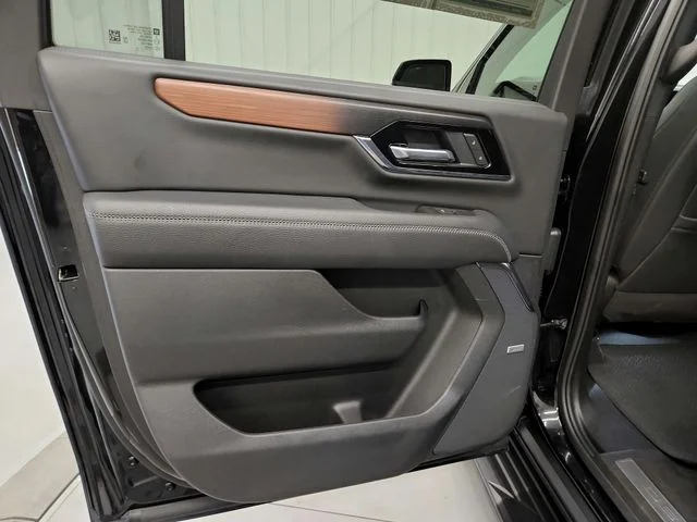 Used 2025 Black GMC Denali image 24
