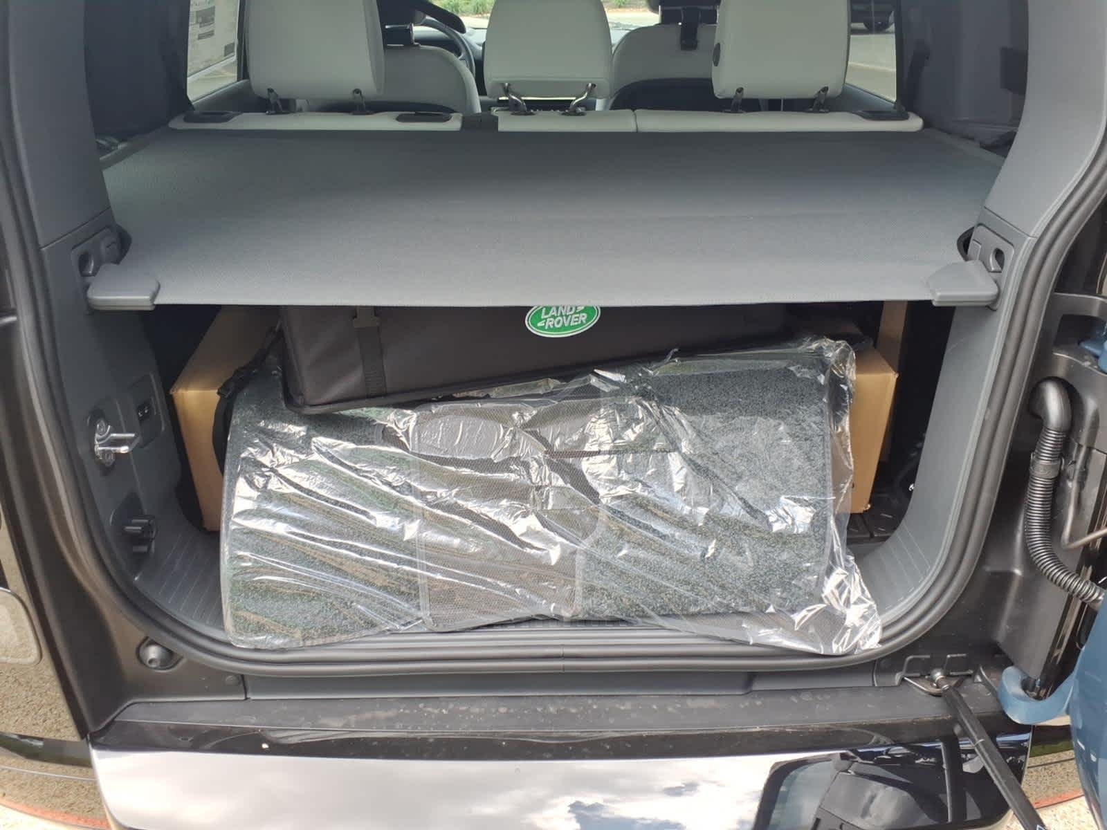New 2026 Tasman Blue Land Rover X-Dynamic SE image 22