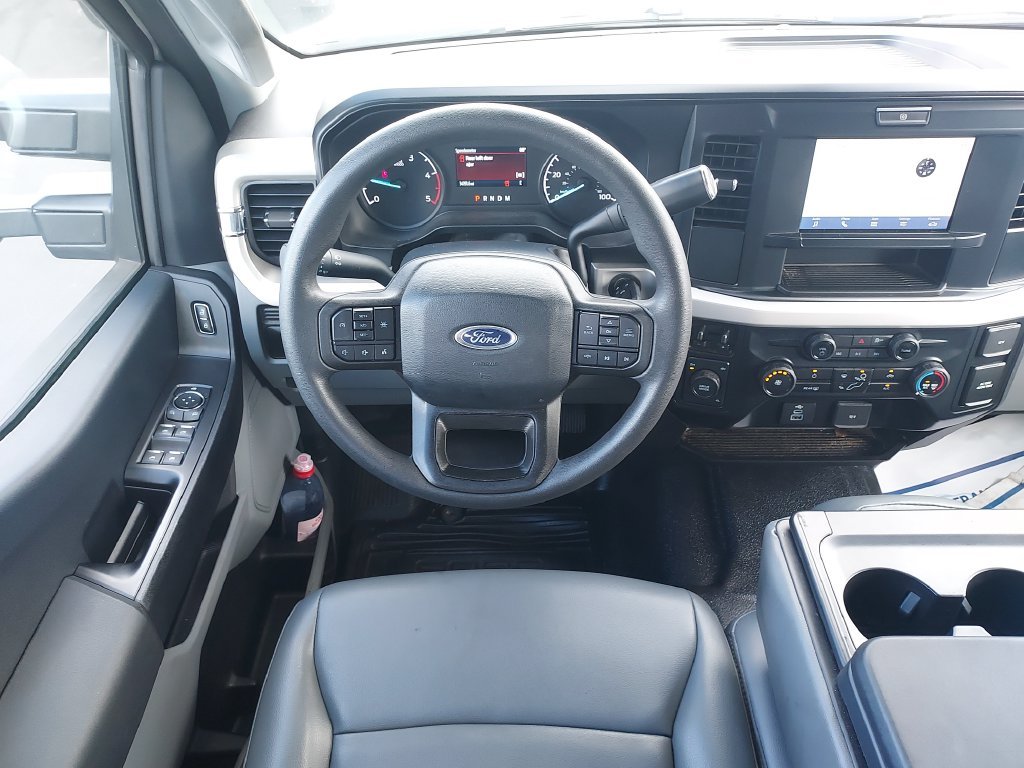 Used 2025 White Ford XL image 16