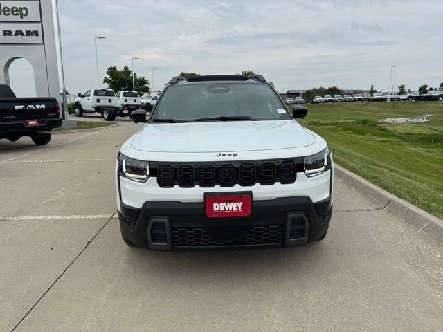 New 2026 Bright White Clear-Coat Exterior Paint Jeep Overland image 2