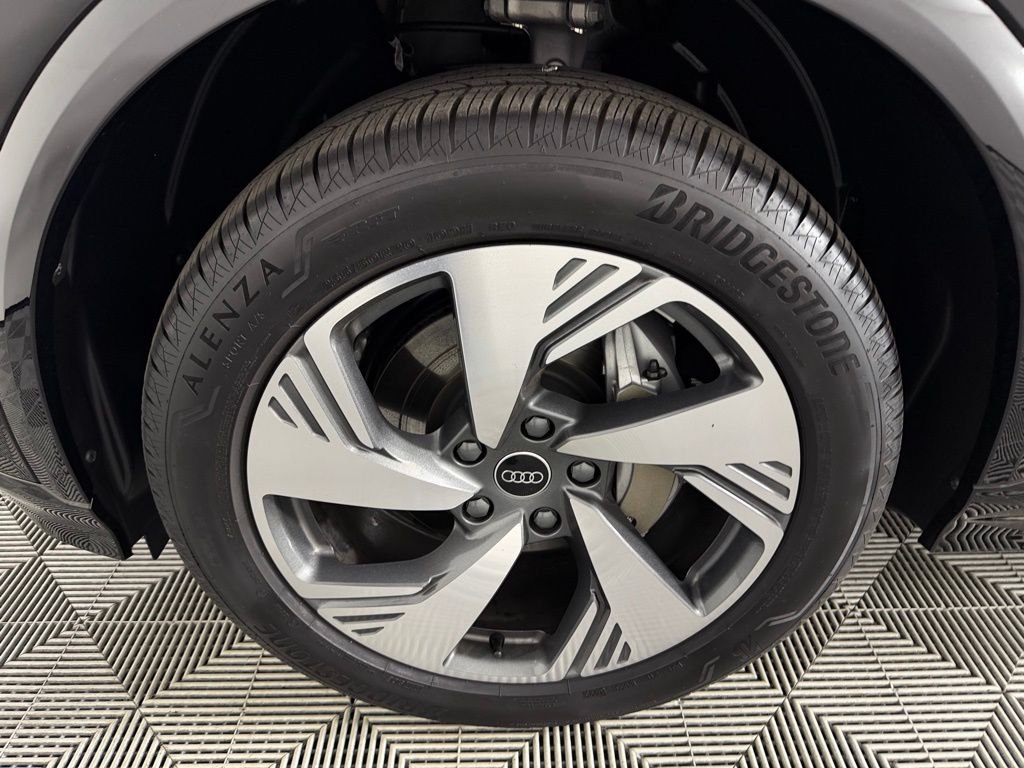 Used 2025 Black Audi Premium Plus quattro image 12