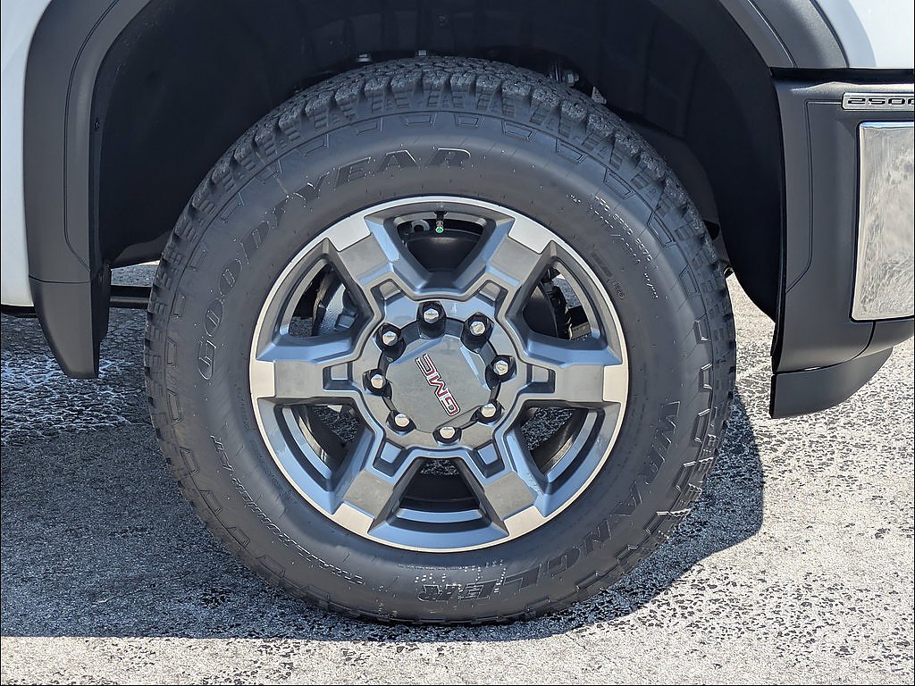 2026 GMC Sierra 2500HD SLE - Photo 13
