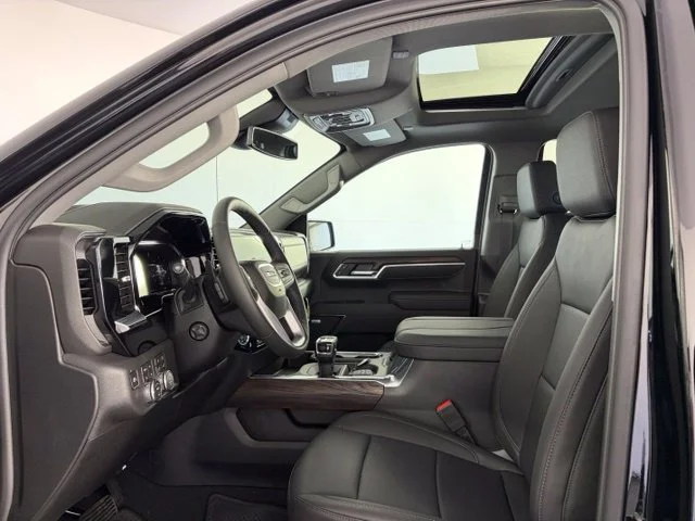 2026 GMC Sierra 1500 SLT - Photo 12