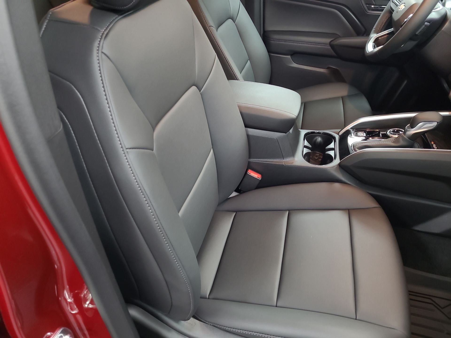 2026 Chevrolet Colorado LT - Photo 28