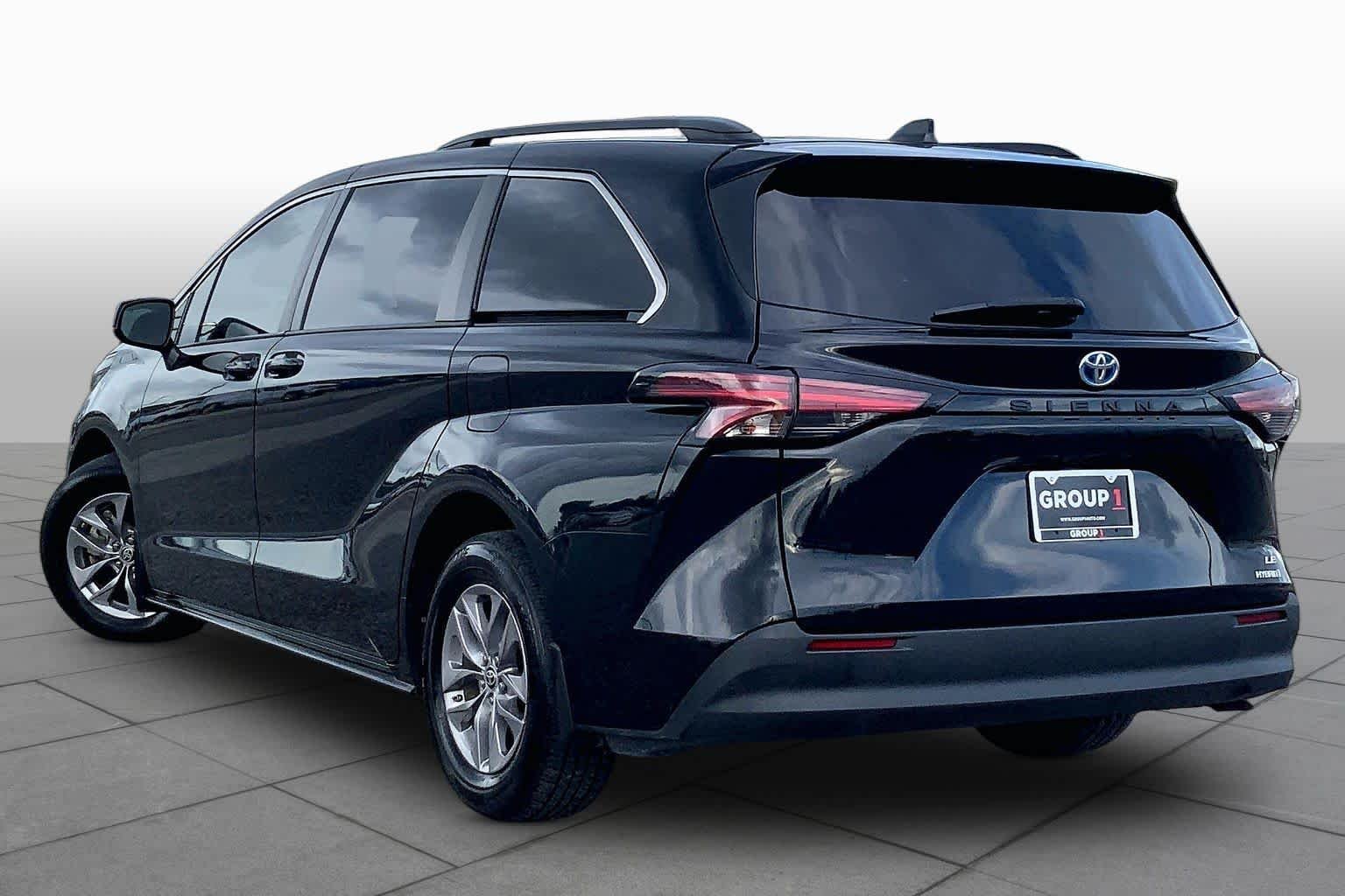 Used 2022 Midnight Black Metallic Toyota LE image 12