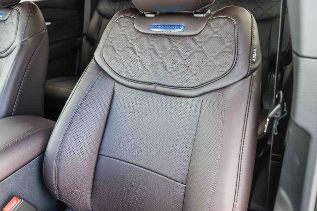 New 2026 Star White Metallic Tri-Coat Ford Platinum™ image 56