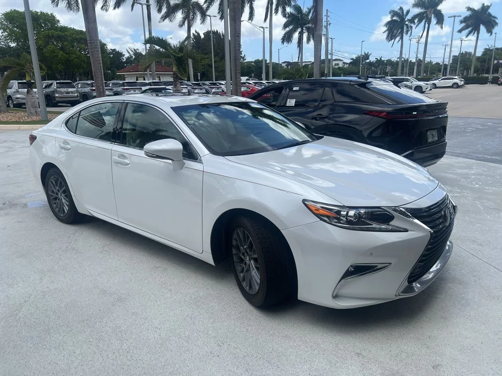 2018 Lexus ES 350 ES 350's photo