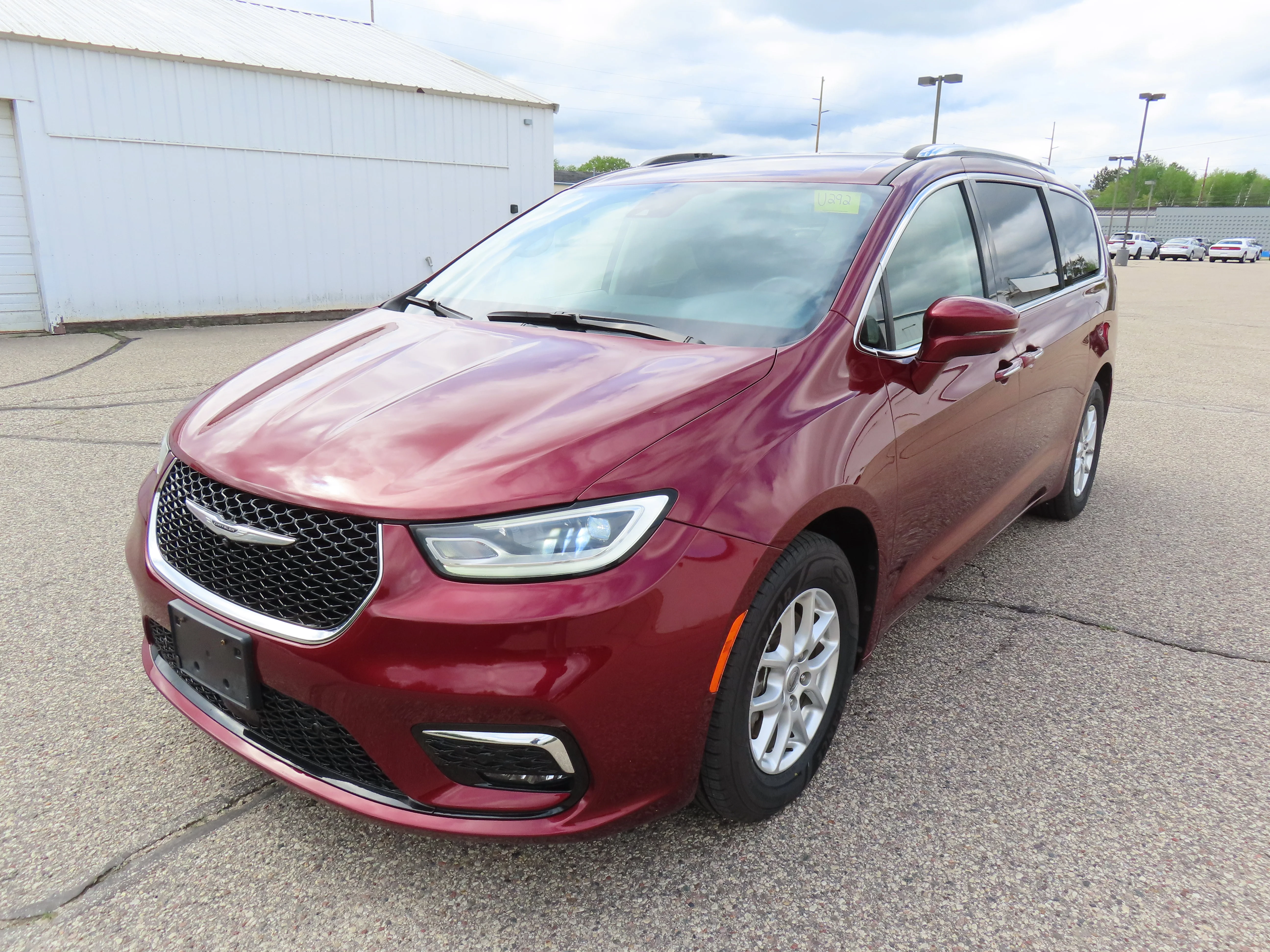 2021 Chrysler Pacifica Touring L's photo