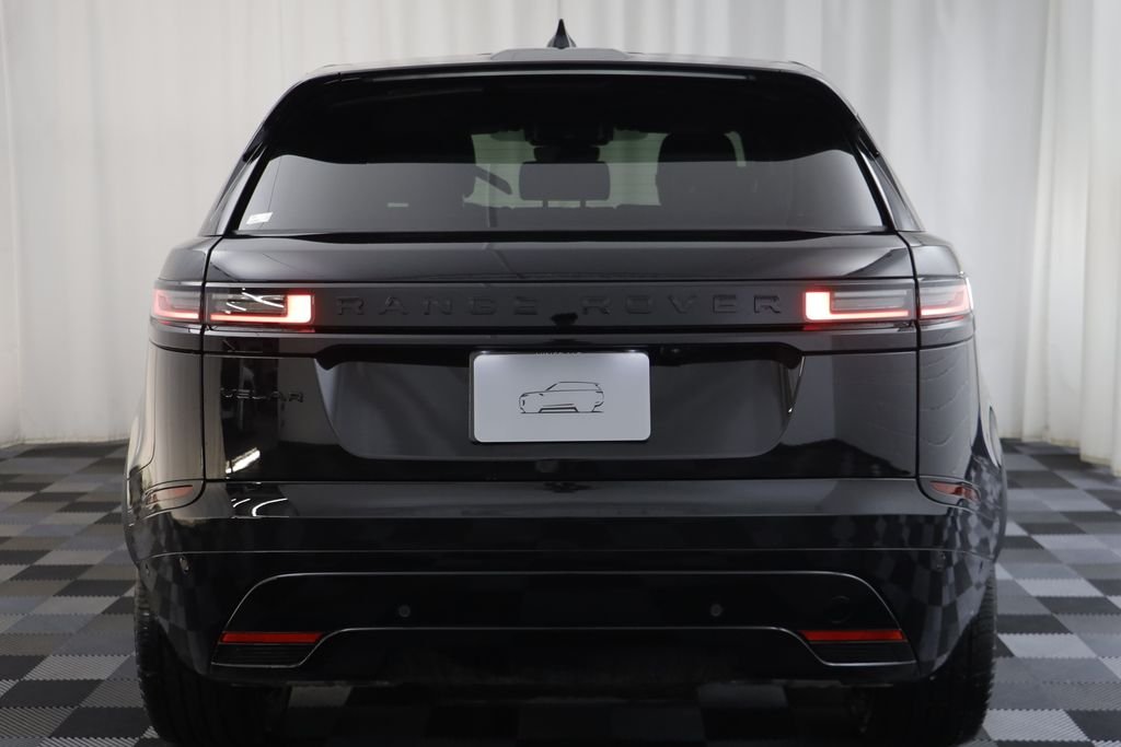 New 2026 Santorini Black LAND ROVER Dynamic SE image 17