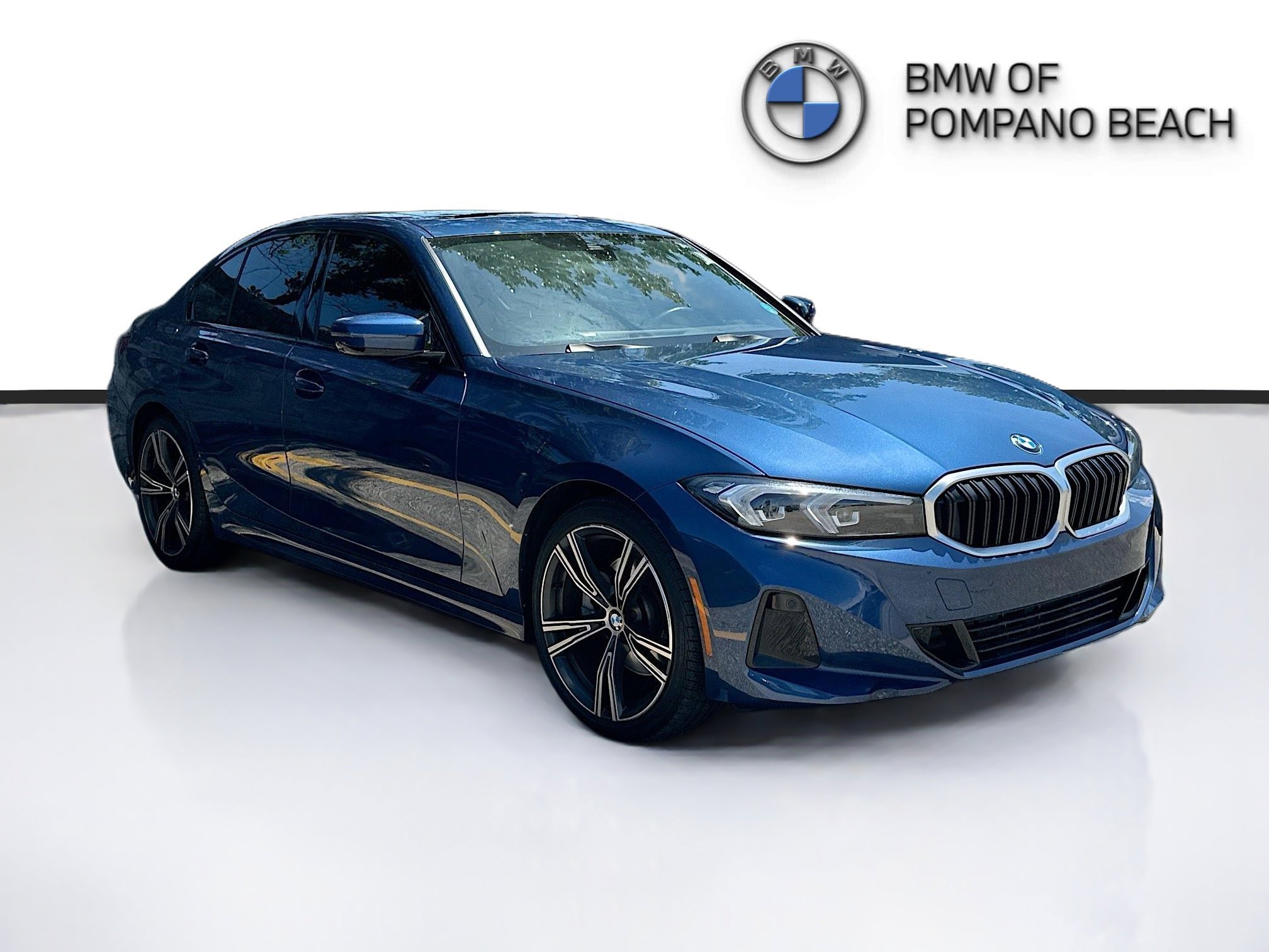 2023 BMW 3 Series 330i Sedan's photo