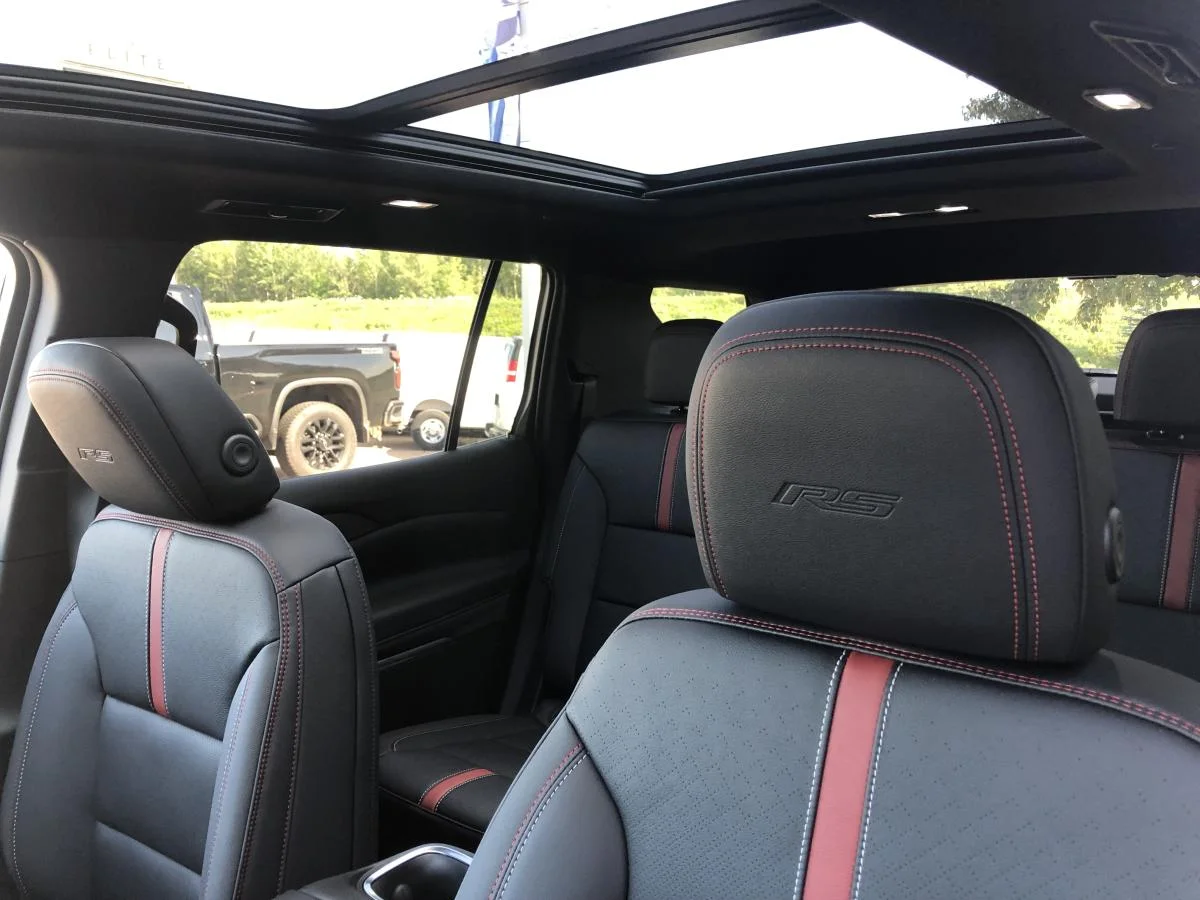 New 2026 Black Chevrolet Awd 4dr Rs image 13
