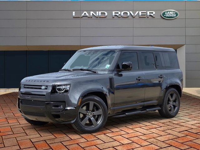 2025 Land Rover Defender V8