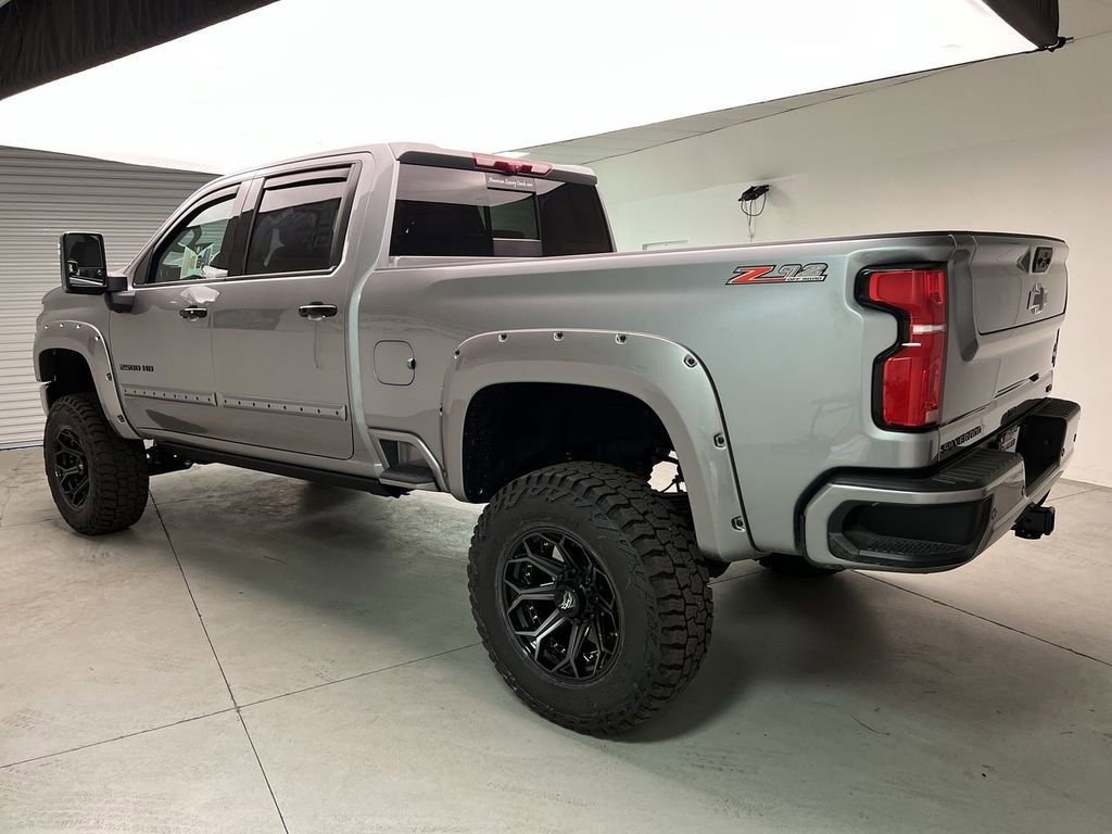 2026 Chevrolet Silverado 2500 HD LTZ - Photo 6