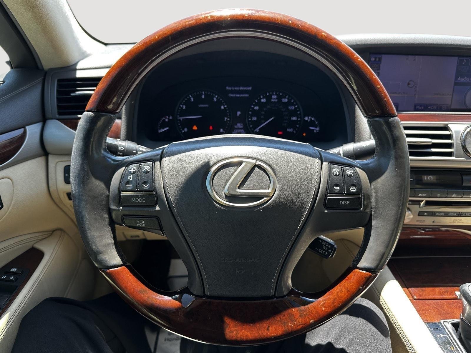 Used 2013 Satin Cashmere Metallic Lexus  image 10