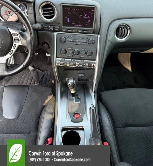Used 2009 Black Obsidian Nissan Premium image 24