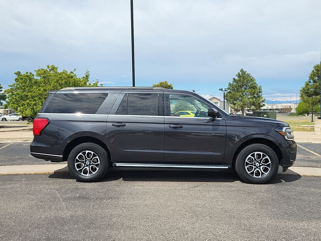 Used 2022 Black Ford XLT image 3