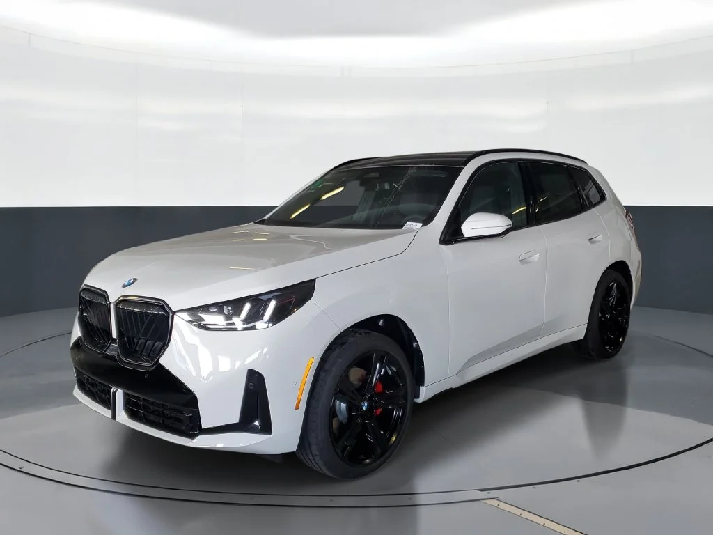 New 2026 Alpine White BMW 30 xDrive image 1