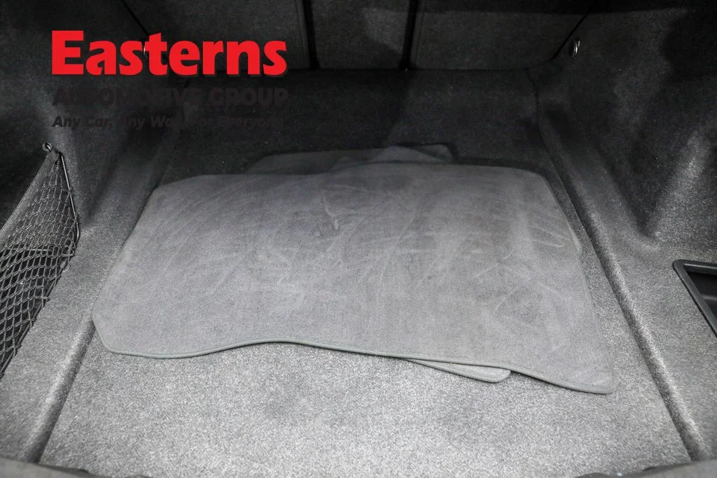 Used 2023 Gray BMW 330i image 9