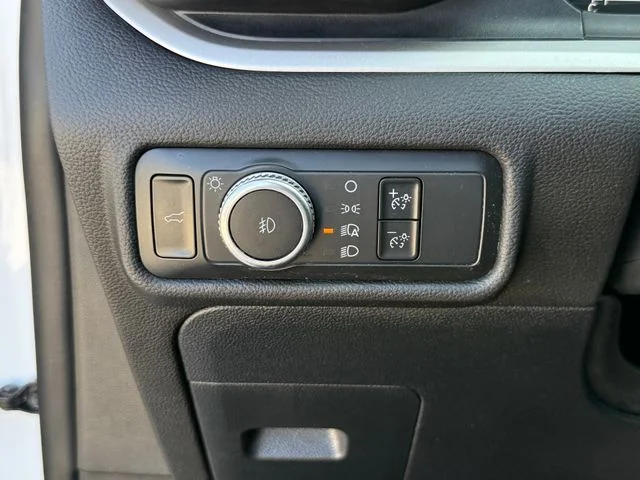 Used 2021 Oxford White Ford XLT image 25