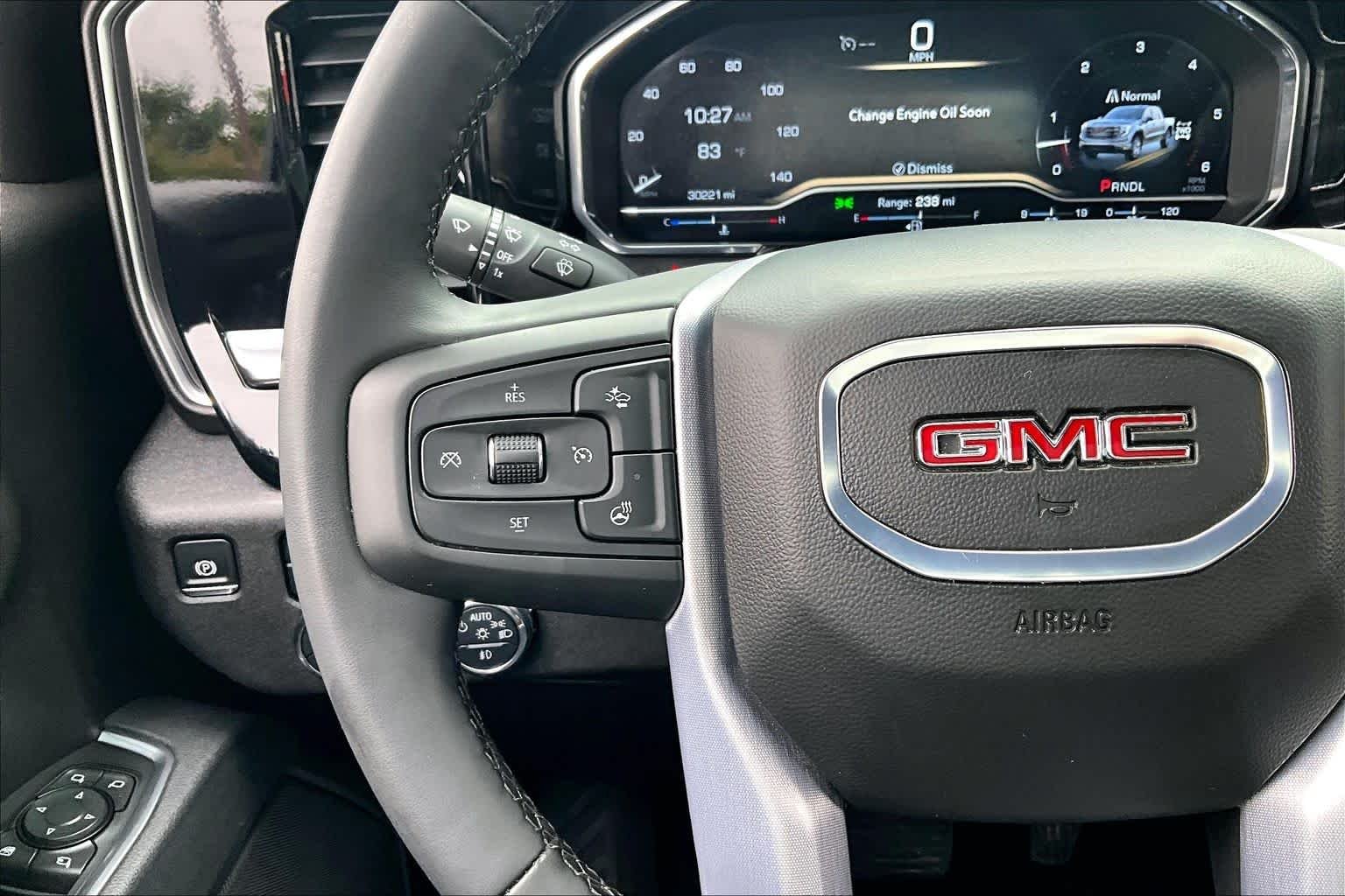 Used 2025 Summit White GMC SLT image 24