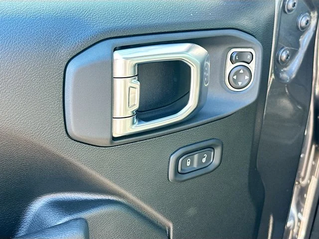 2026 Jeep Gladiator Willys - Photo 13