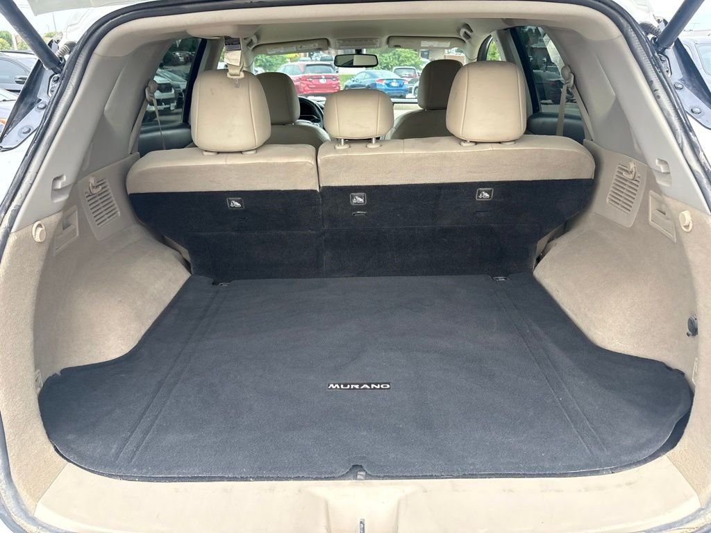 Used 2019 Pearl White Tricoat Nissan SL image 40