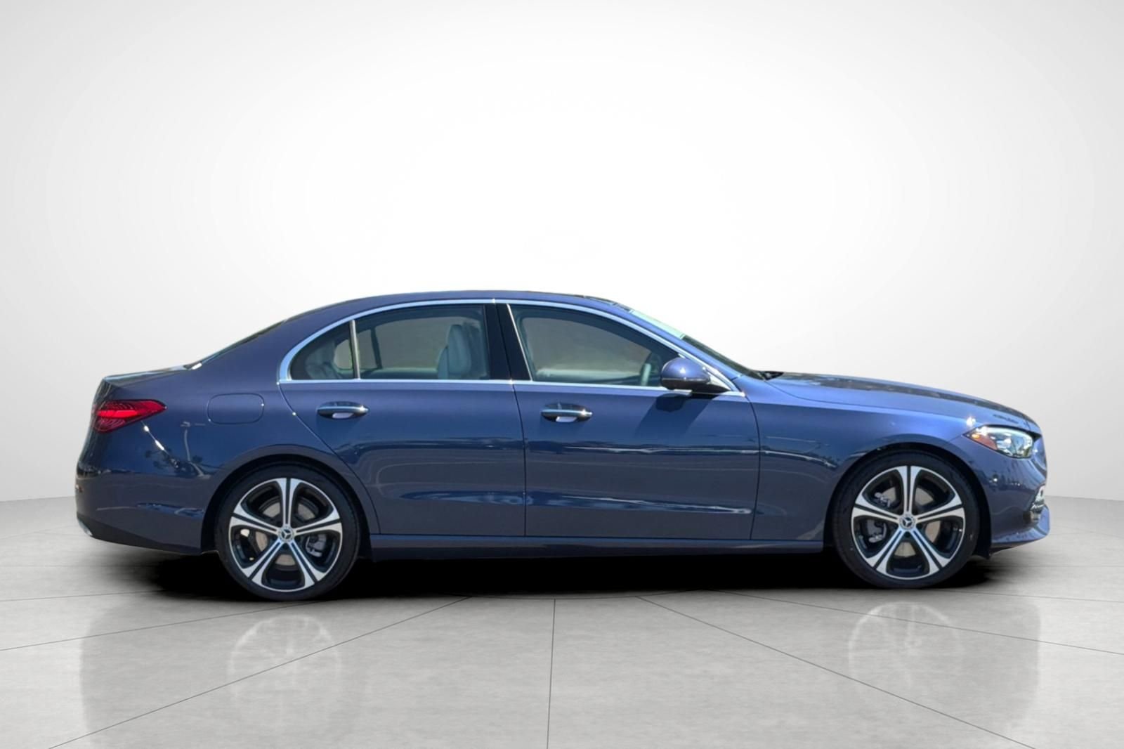 New 2026 Twilight Blue Metallic Mercedes-Benz C 300 image 32