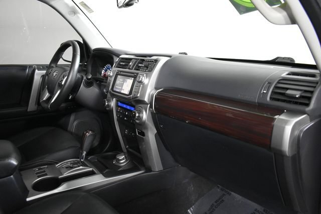2016 Toyota 4Runner Limited - Photo 18