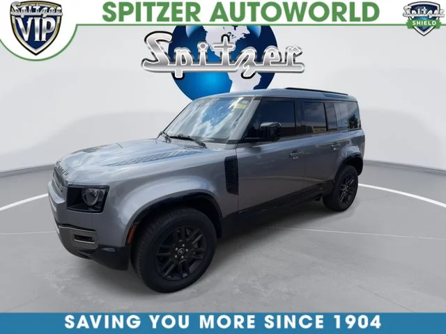 Used 2021 Gray Land Rover X-Dynamic SE image 4