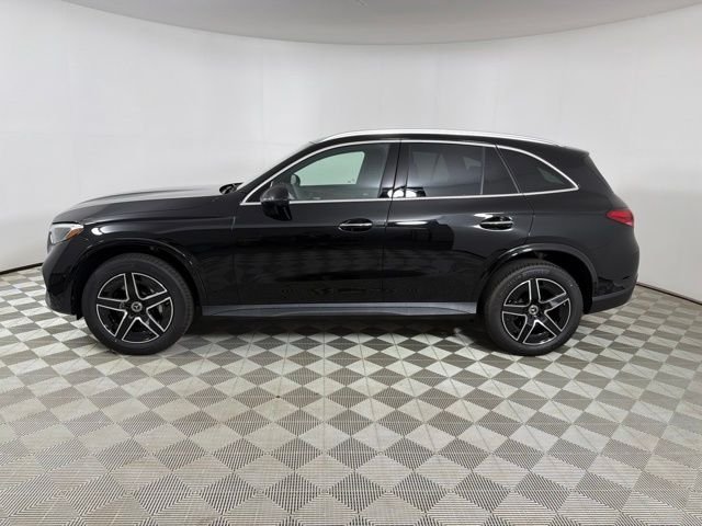 New 2026 Obsidian Black Metallic Mercedes-Benz GLC 300 image 4