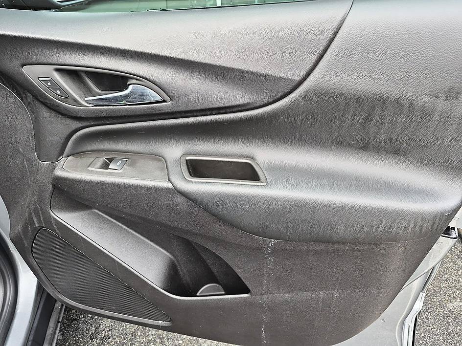 Used 2024 Sterling Gray Metallic Chevrolet LT image 32