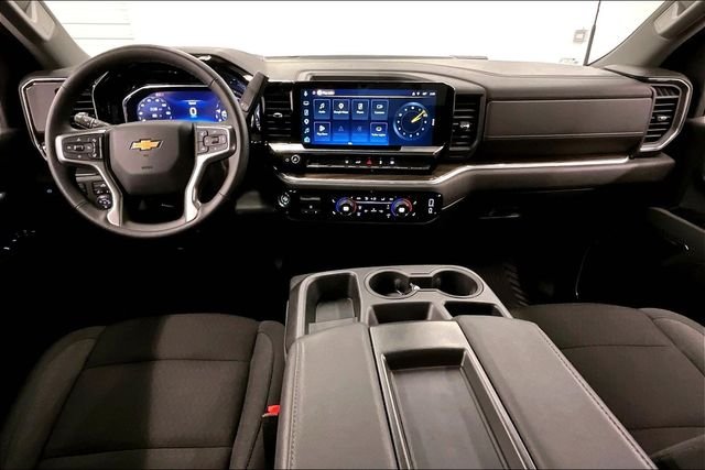 Used 2025 Summit White Chevrolet LT image 18