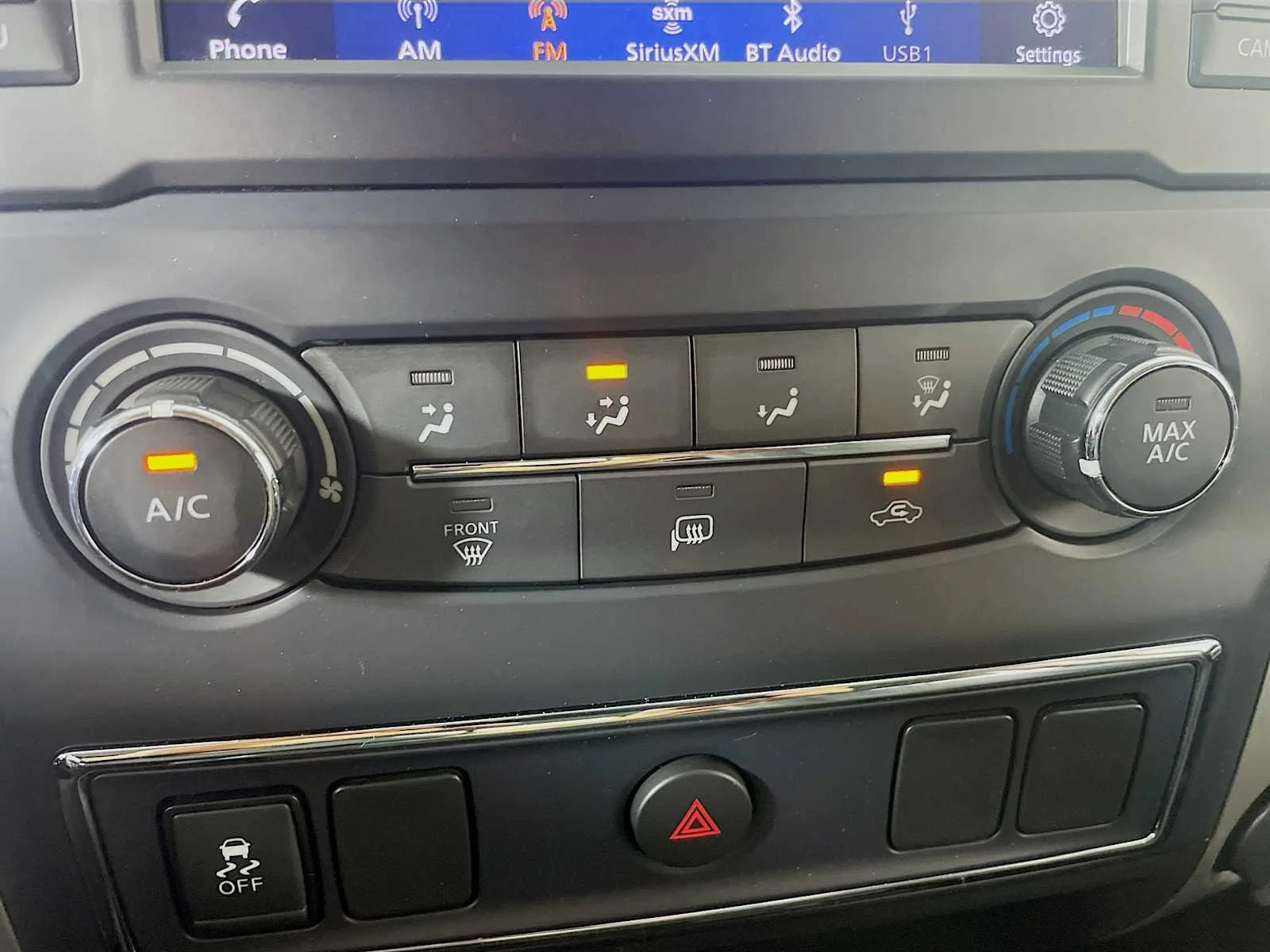 Used 2019 Deep Blue Pearl Metallic Nissan SV image 13