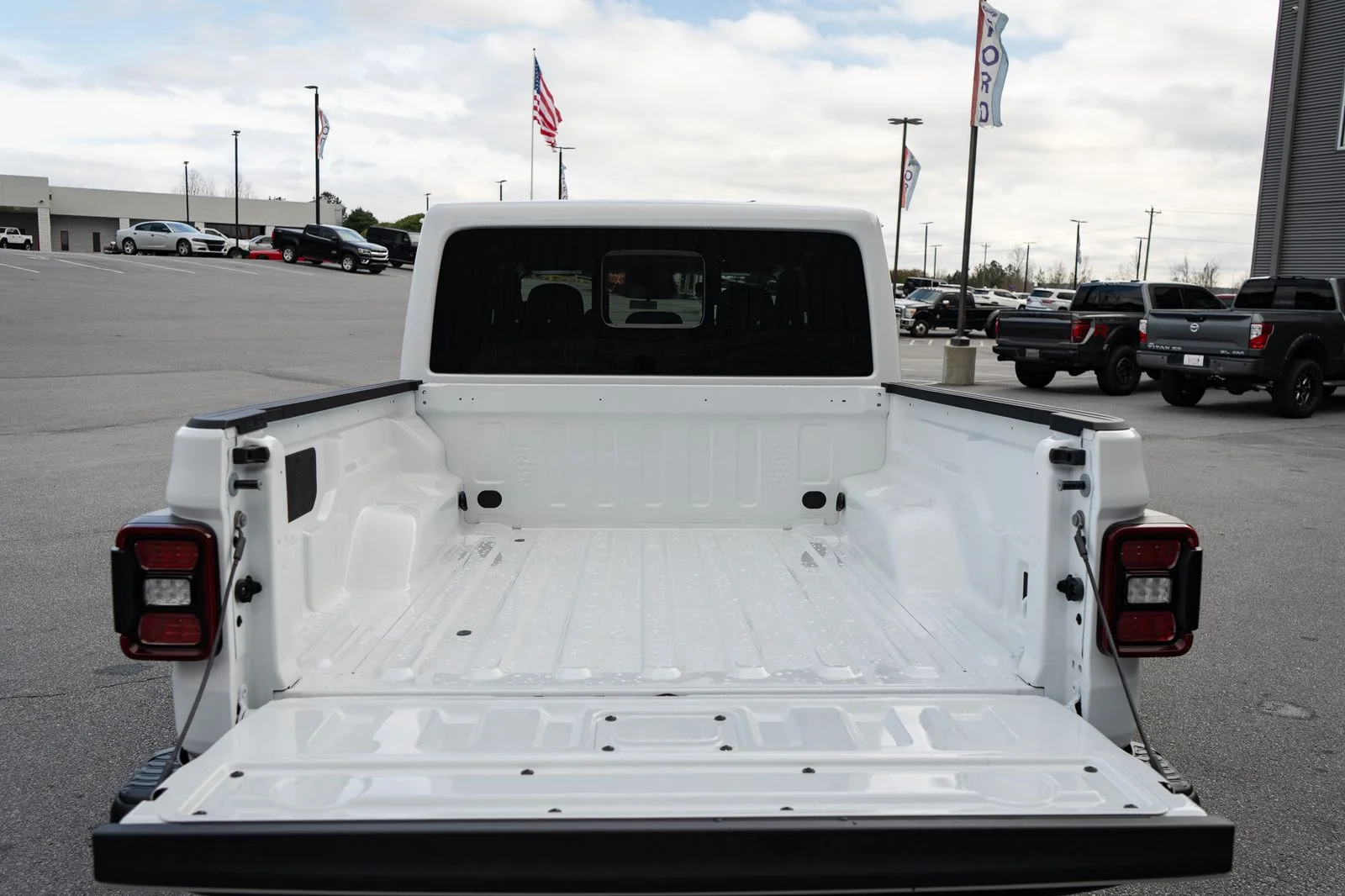New 2026 White Jeep Rubicon image 9