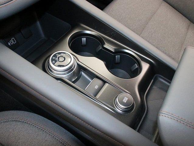 New 2026 Star White Metallic Tri-Coat Ford Active image 24