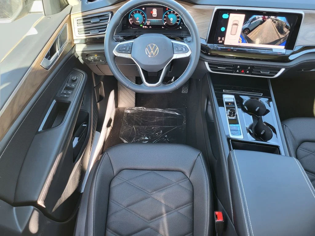 New 2026 Deep Black Pearl Volkswagen 2.0T SE W/TECHNOLOGY image 16
