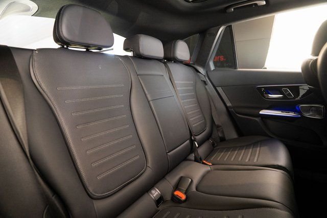 New 2026 MANUFAKTUR exclusive graphite grey magno Mercedes-Benz GLC 300 image 30
