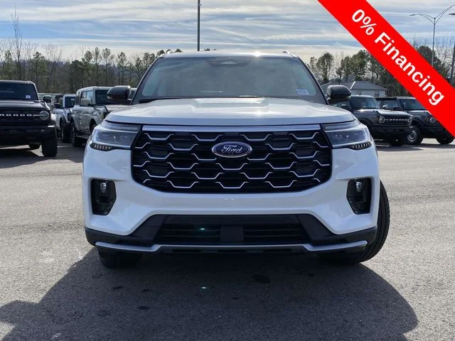 New 2026 White Ford Platinum image 8