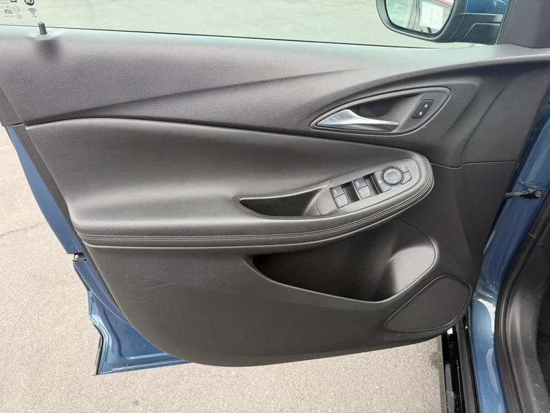 Used 2024 Ocean Blue Metallic Buick Sport Touring image 15