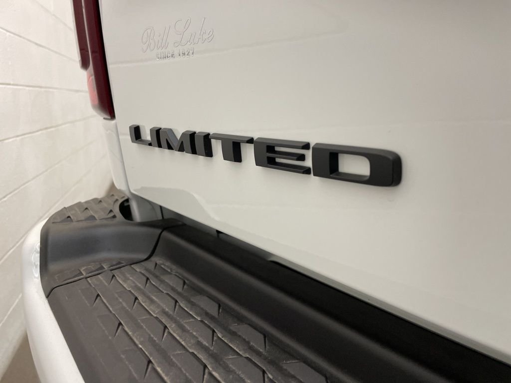 New 2026 Bright White Clear-Coat Exterior Paint RAM Limited SRW image 6
